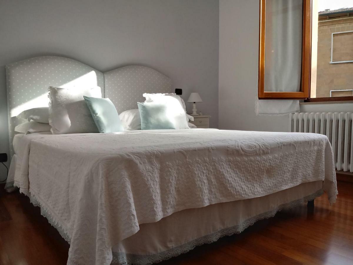 Gloria'S Sunny Place Apartment Pienza Bagian luar foto